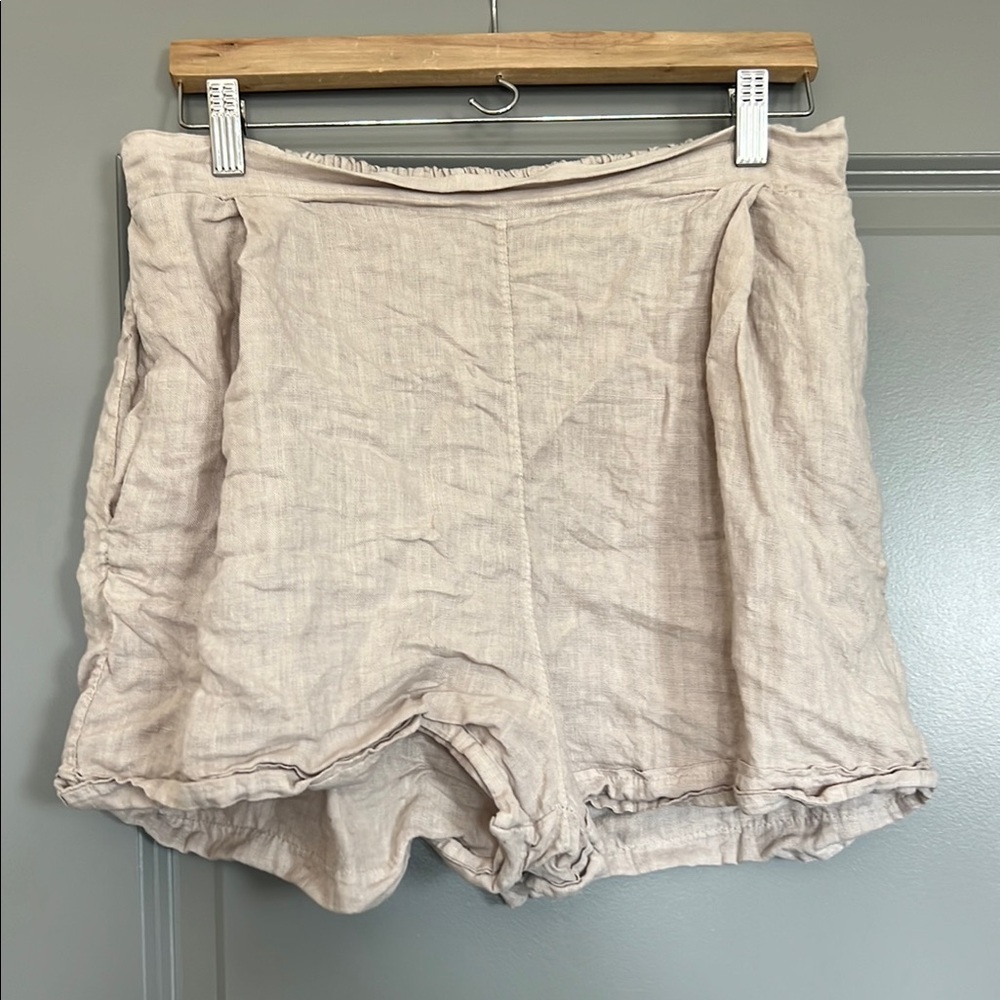 Women's Cream Linen Shorts